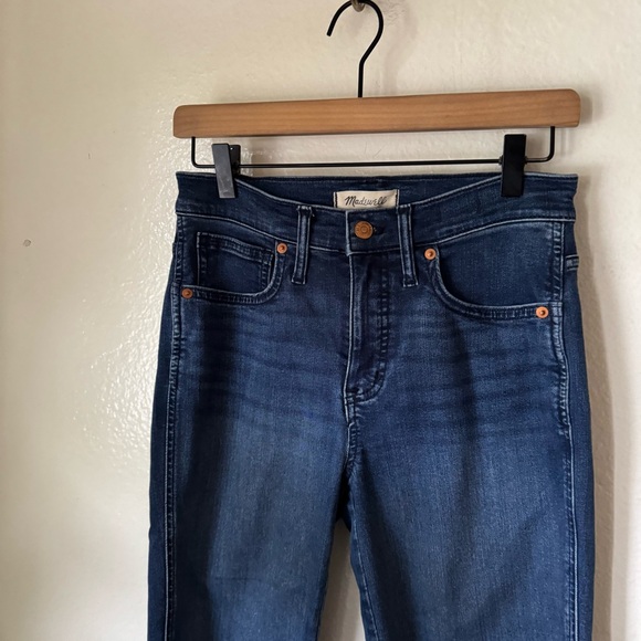 Madewell | Mid-Rise Stovepipe Jeans in Dahill Wash - Picture 3 of 7